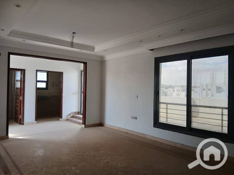 2 11c4b8bc-0aa8-4563-8bc9-37c73b97ff9a. jpg