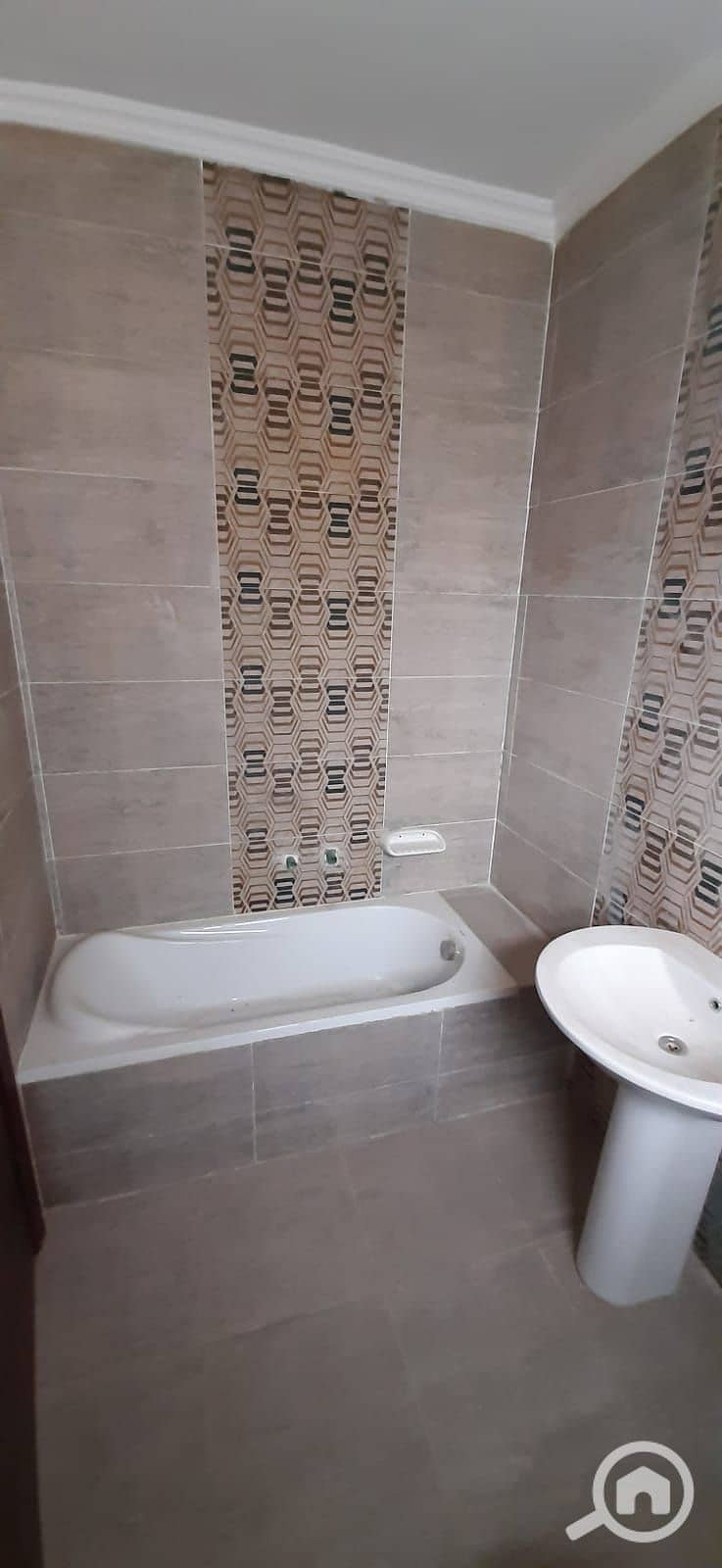 8 9d72ec58-5e43-4032-9a90-5ae646d7513d. jpeg