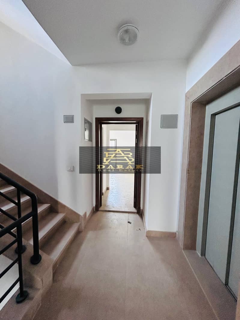 9 bdeaa75a-f08f-42b2-881d-1f4975181ca3. jpg