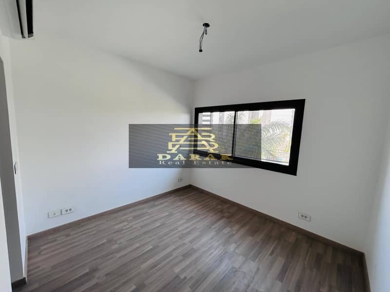 12 f848eff6-dc2e-4085-af73-7c8de751d853. jpg