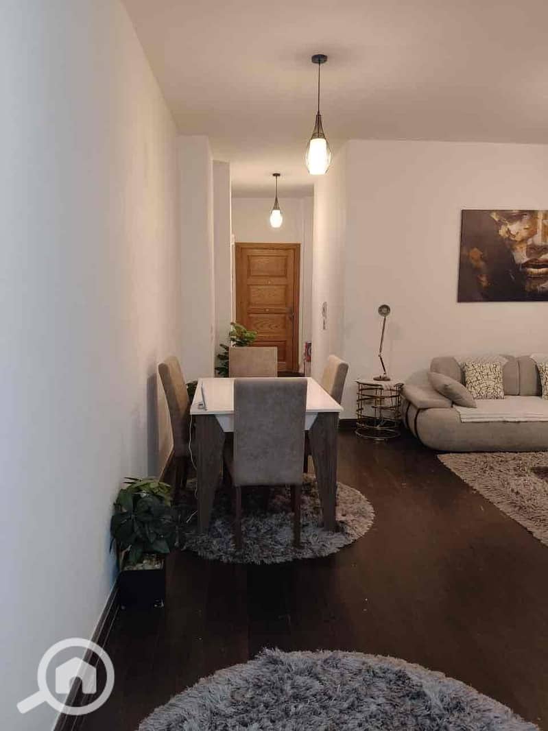 5 6d9f0404-61dd-4aa4-84fb-5bf773e870a4. jpg