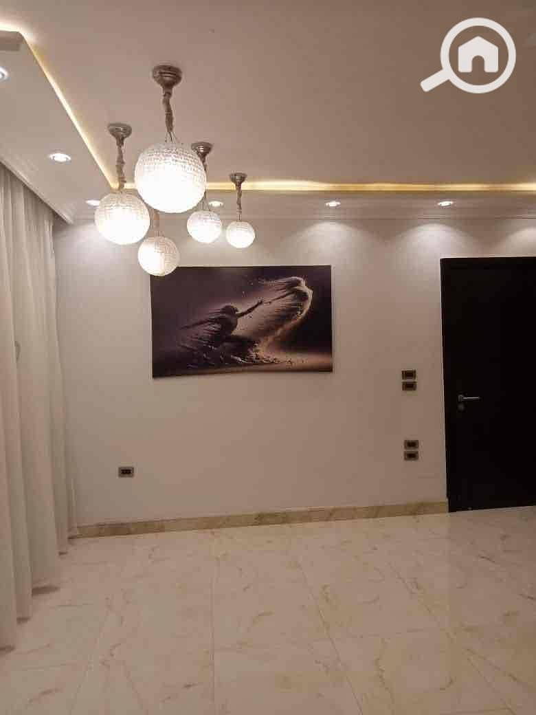 14 3fac35d0-ac41-4a6e-800c-ba014a3e6832. jpg