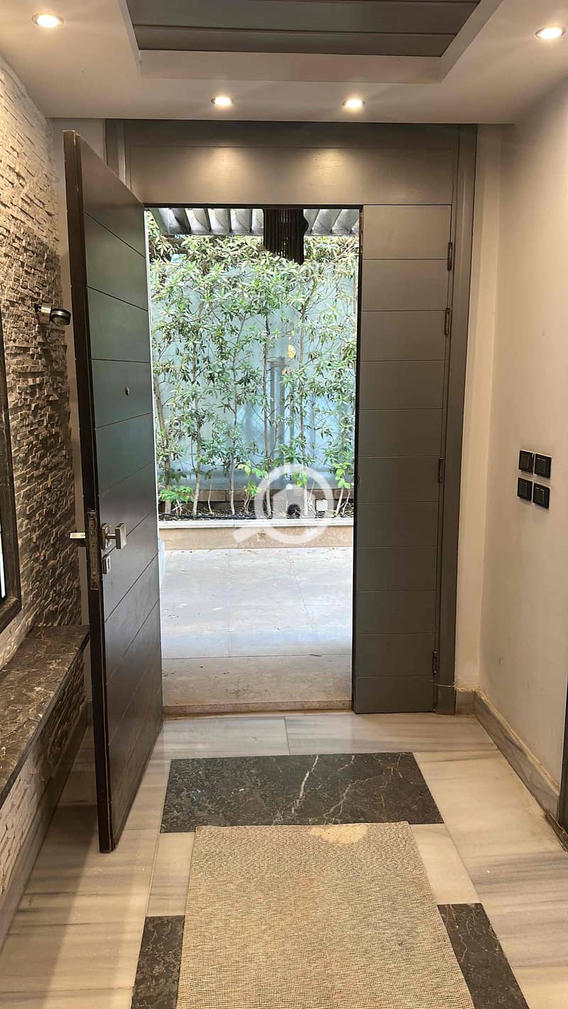 11 158B8D08-81C1-486F-8B87-A6B472BB72CB. jpg