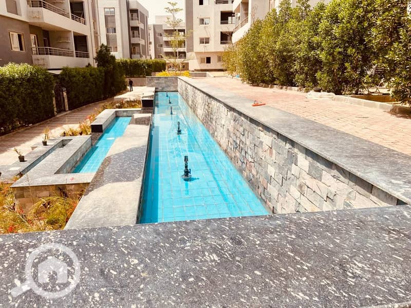 2 3a16d1b0-bebd-4841-a776-76975acc0c34. jpg