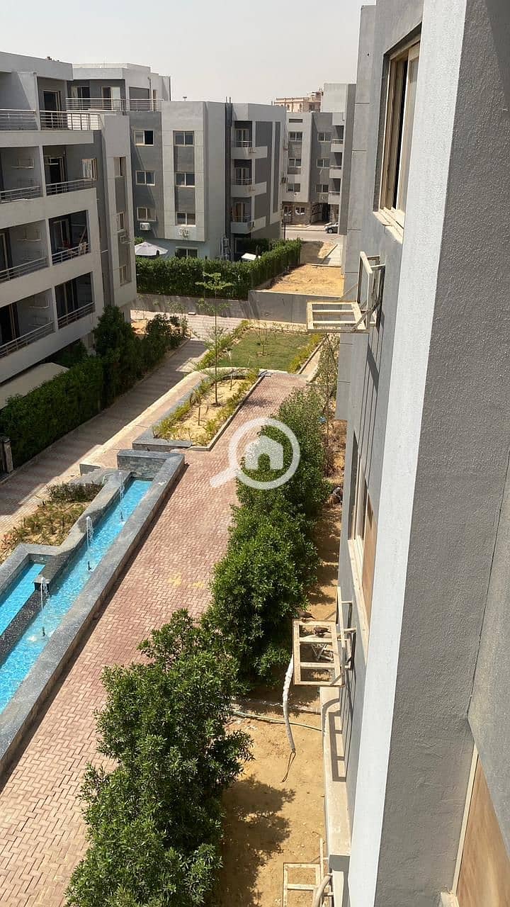 4 84e47481-9d3e-41b4-a5ae-a6f7e1521bd5. jpg