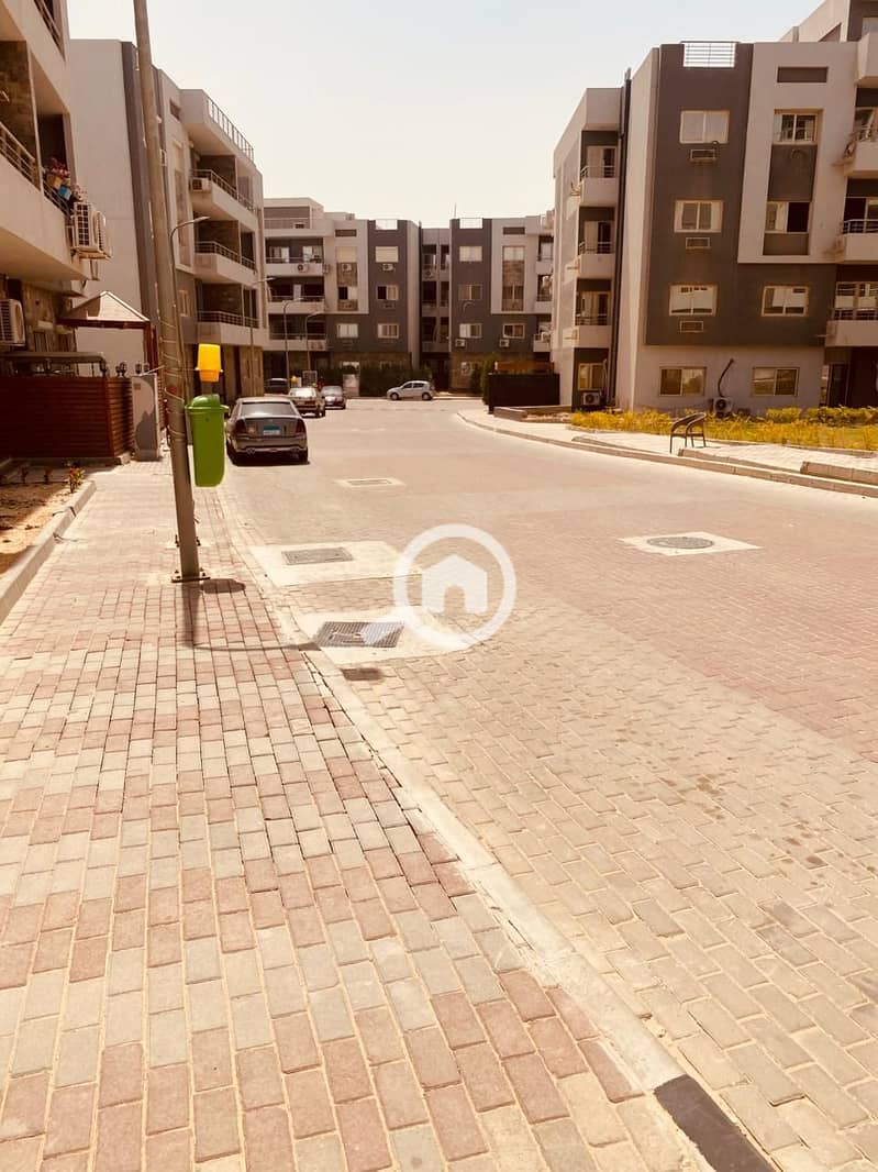 9 4586e079-cae8-4566-be81-5b53868106d3. jpg