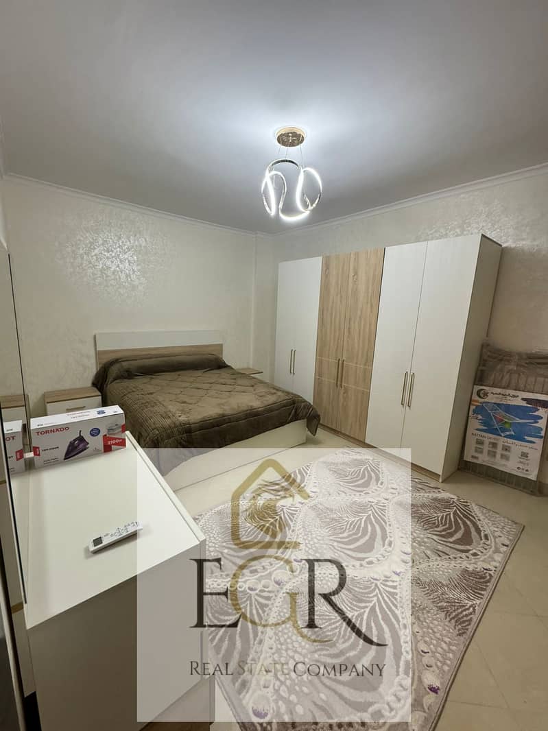 4 07c7eb7e-1a3d-4c0d-a1a3-e849d15b5d41. jpeg