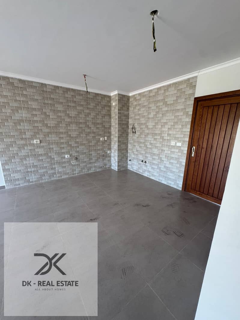 8 WhatsApp Image 2025-11-16 at 4.10. 30 PM (1). jpeg