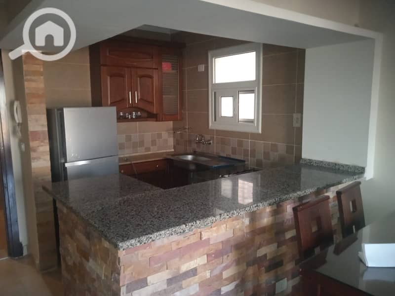 5 844b2070-e60f-4bf8-83ef-db0fc81ae824. jpg