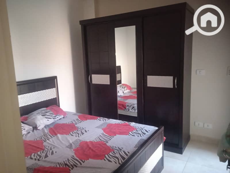 9 04bc446f-6db7-4960-b6d0-3dc56058a595. jpg