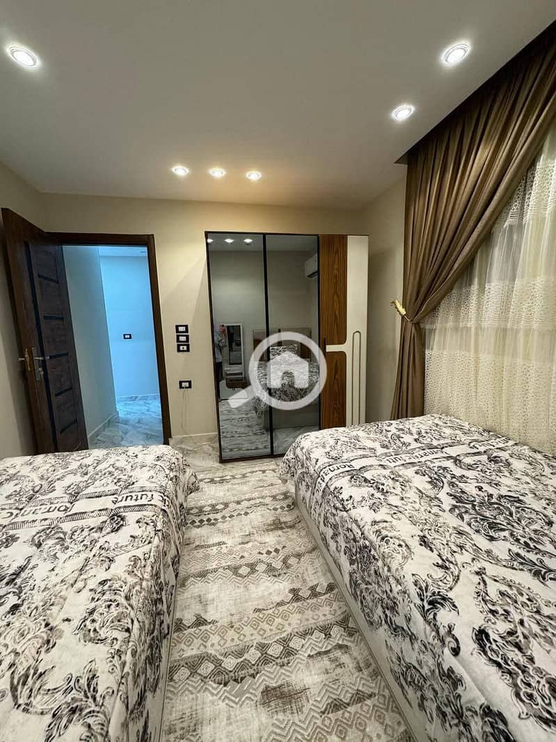 11 1c64f452-ed09-4429-83c8-ee201bfc79ae. jpeg