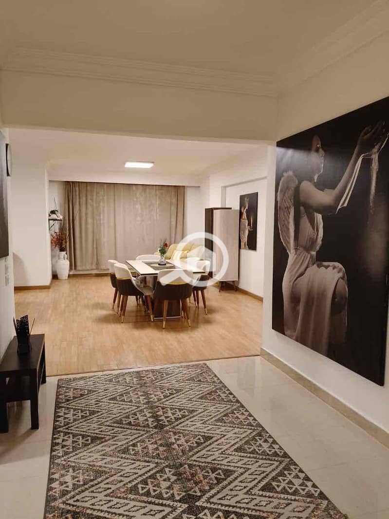 10 8c33fc21-fcdd-43e8-98b7-88e6e1cbfbc2. jpg