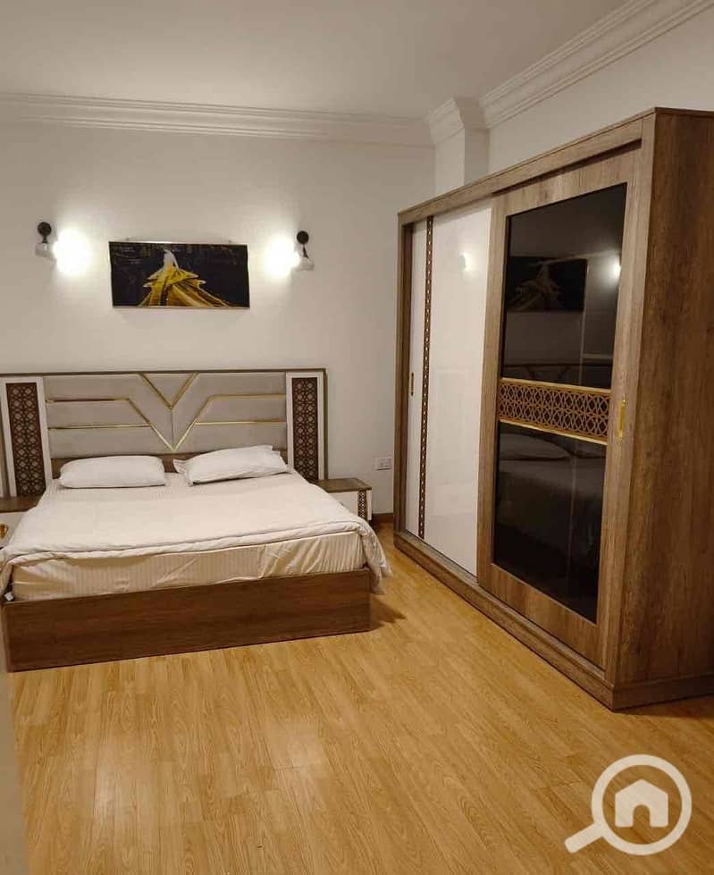 14 08599bd7-be6e-4e73-82bd-570f2ca63dfa. jpg