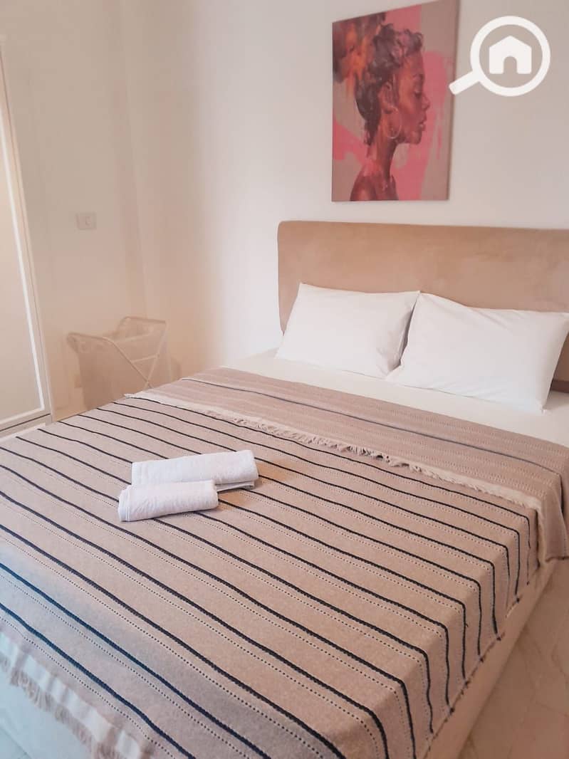 8 fe20609d-f125-4c71-99ec-8908b1c0e962. jpg