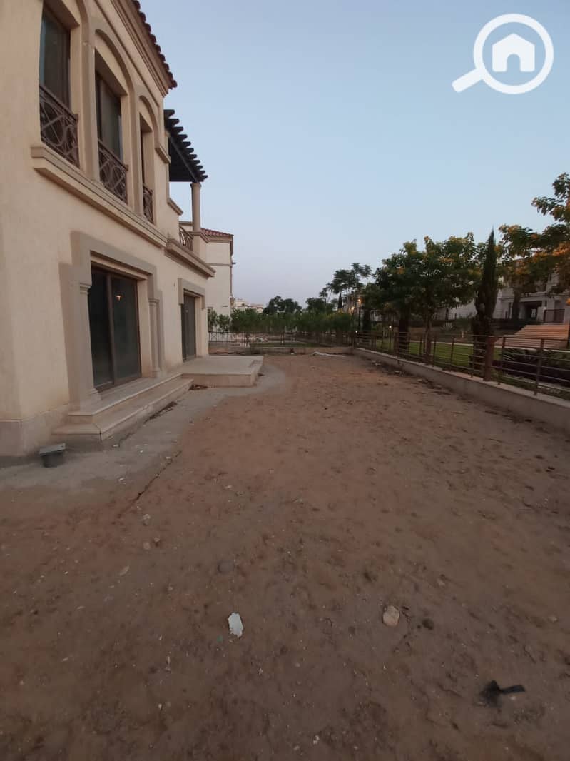 4 6f1fb5cf-d8ae-4310-9788-82bc91e561e2. jpg