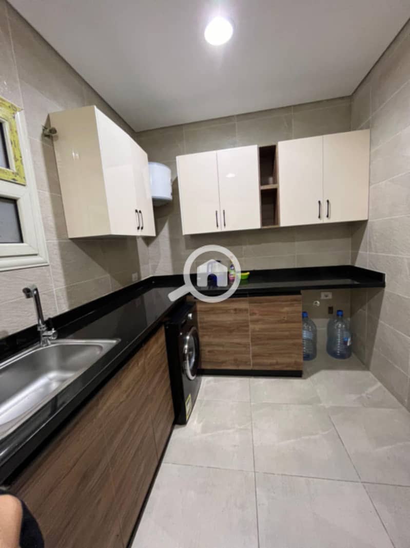 5 27852ac5-8e20-4f92-9ad4-4a406ceaff49. jpg