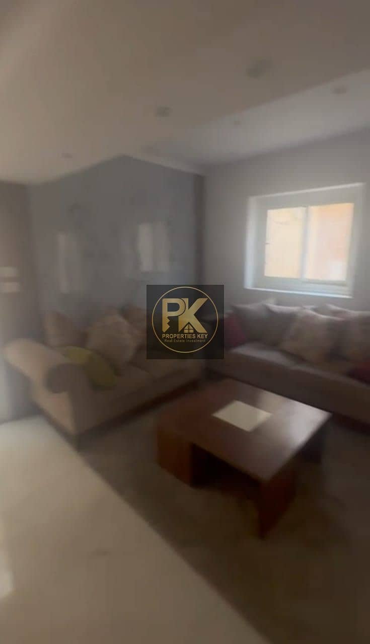 2 9ee6438b-a4aa-45c4-b76c-bbf4b82fbbd4. jpg