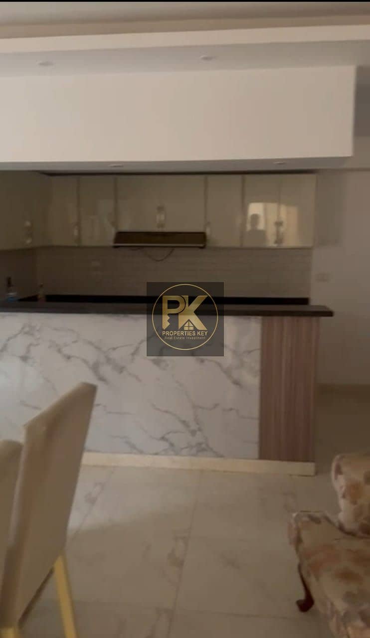 4 28b30e3e-586c-48a1-8ac3-b3301b10bc62. jpg