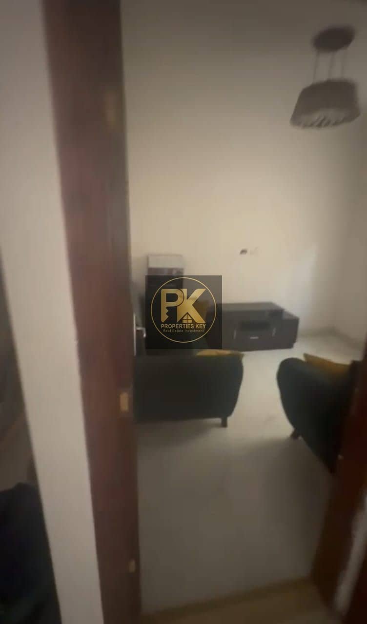 5 40db9f61-36cc-424d-8773-cae199277393. jpg