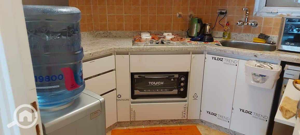 6 9a3fdeda-3b2d-4f06-abe8-474636e25ebf. jpeg