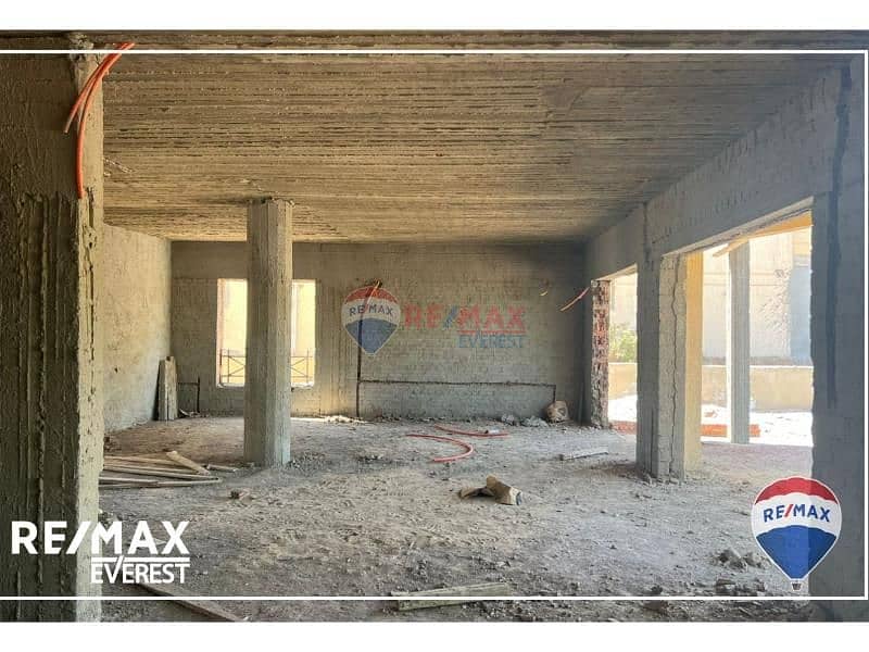 10 69637b64-18c4-4074-8115-e9b385e9f254. jpg