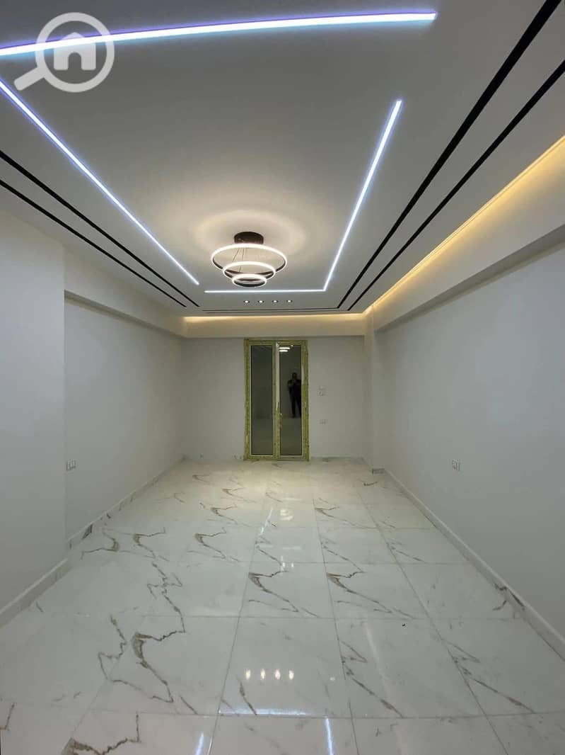 7 9975a2c1-11b9-44b9-89c9-899724fcc05c. jpeg