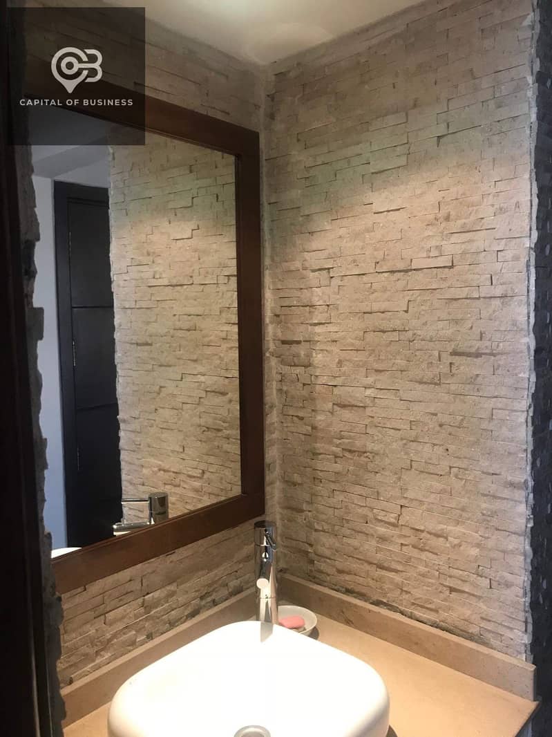 15 e1e903b4-37eb-4c11-a782-7cfbcecef446. jpg