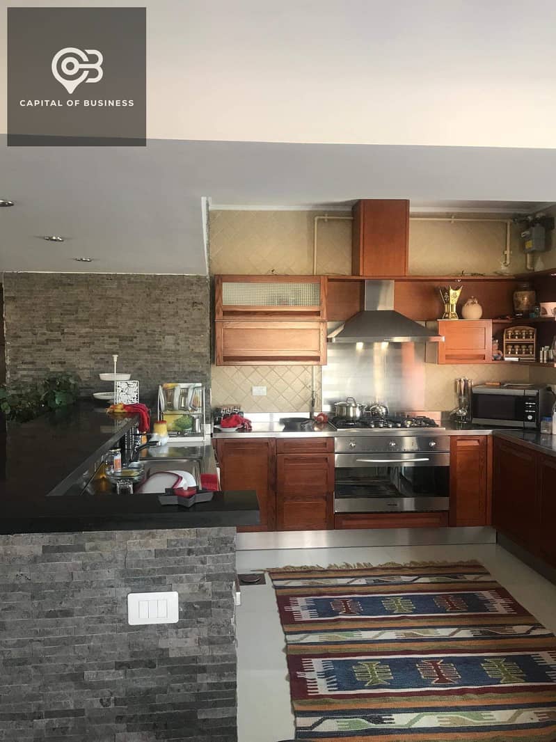 16 ec8e5dc2-2fae-43b4-8c5f-d9feb75d257f. jpg