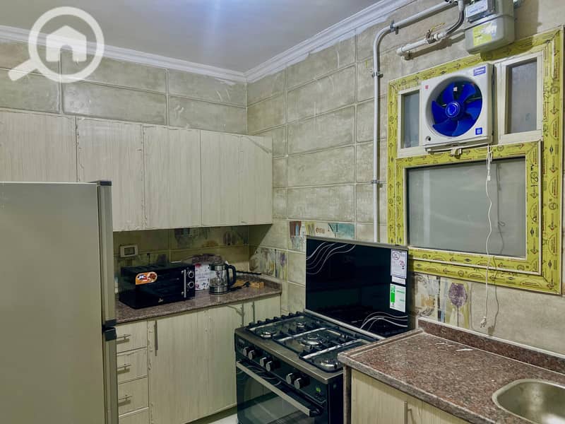 11 859d9c34-afb3-4bcb-92f2-e8e02010f55a. jpeg