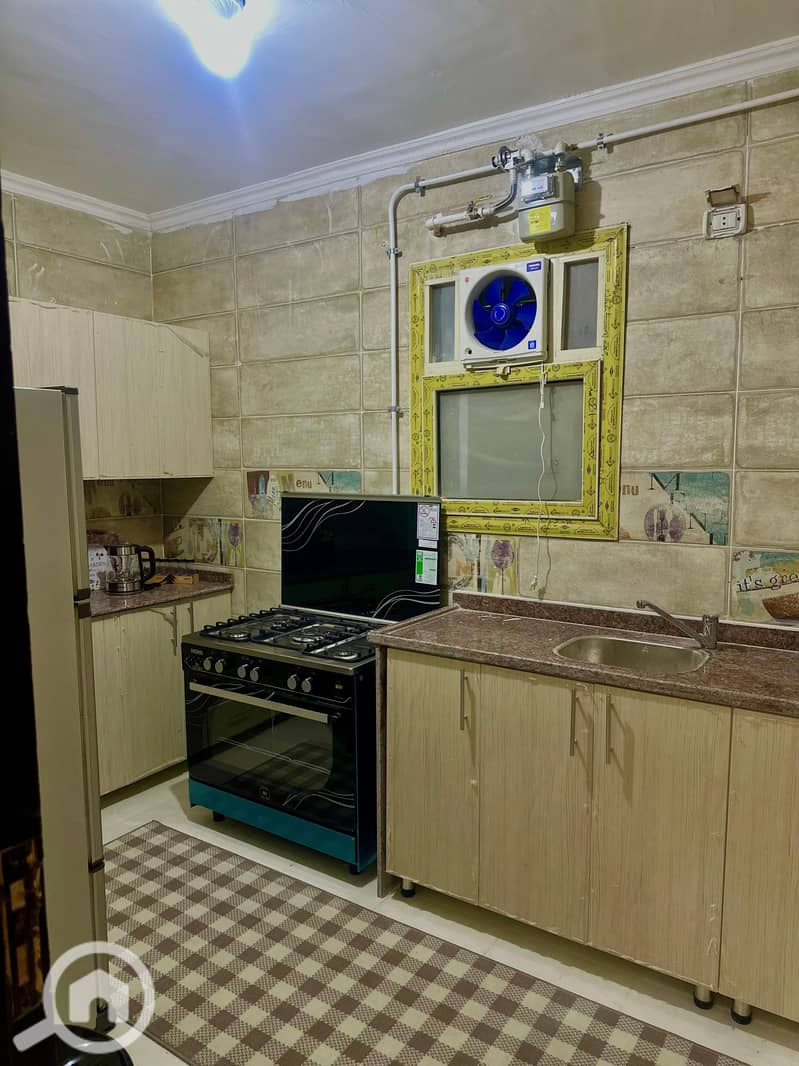 12 9871a70e-33d6-4edc-8b14-c0119917afe2. jpeg