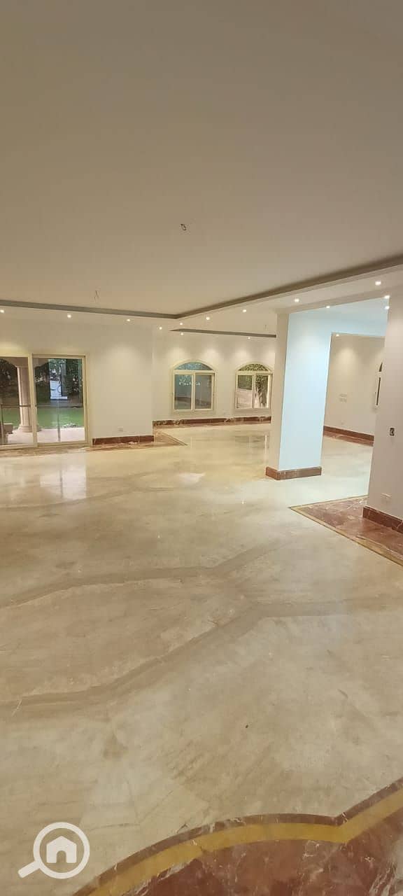 4 3816db93-403a-4a3f-a2ef-3508cc314dbf. jpeg