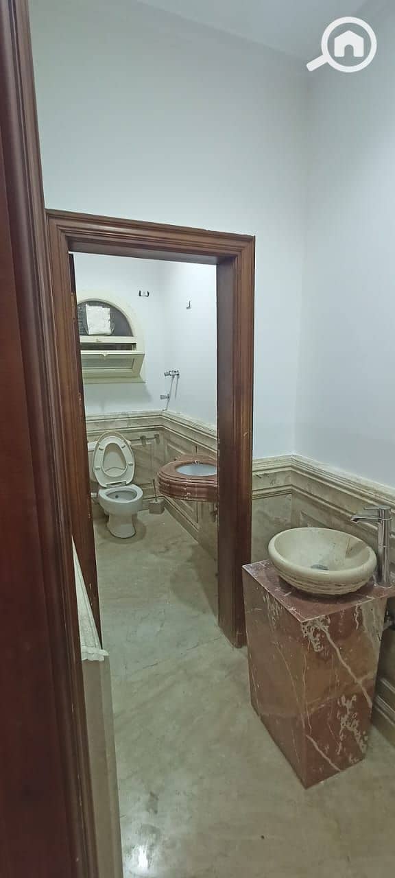 8 60133204-a4bd-4f8b-8a5a-6309f05550a5. jpeg