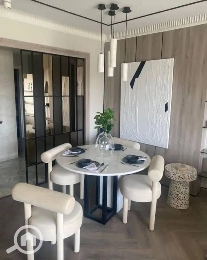 5 96b208a7-b52e-436c-89f9-301692c53a02. jpg