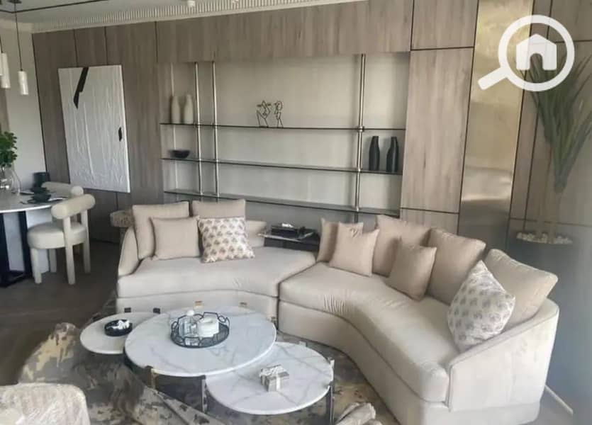 9 c4cc88a9-5572-4b8f-869e-550b00c65e90. jpg