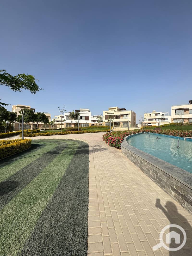 10 d50b25b6-6a81-4c26-b144-ec84b31d3734. jpg