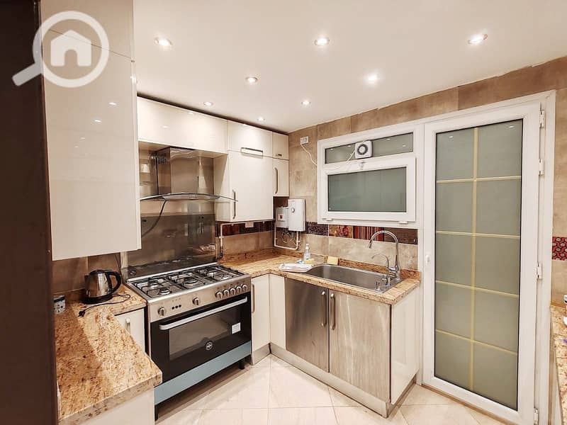 18 c808e446-8f67-4792-88a7-30081293e730. jpg