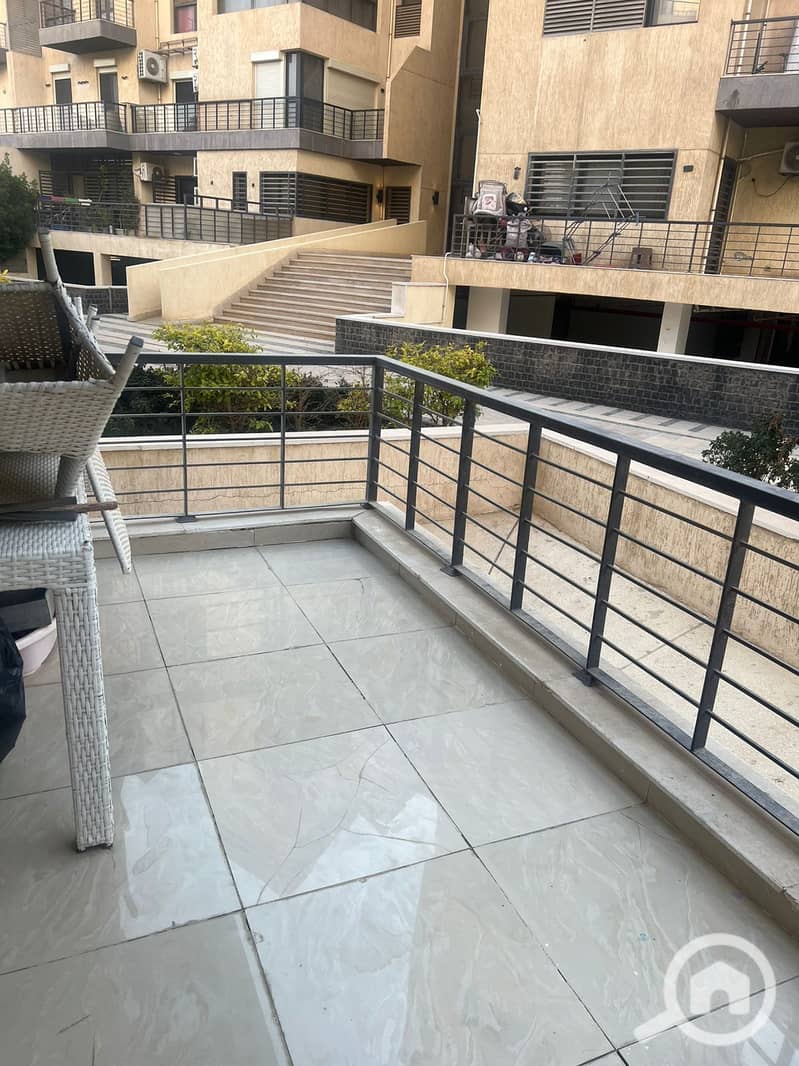 2 ارضي بجاردن b8. jpg