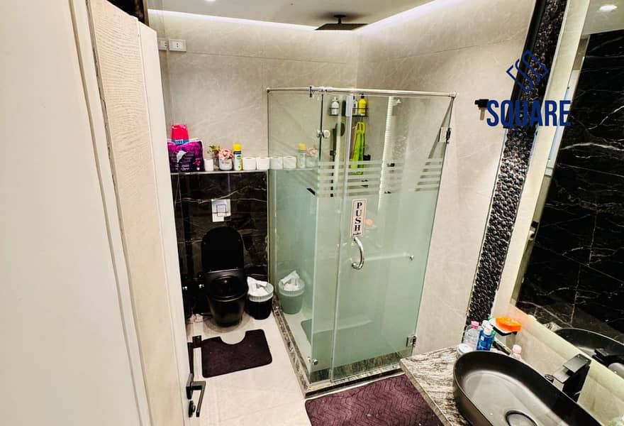 8 bbd8b519-f658-4e51-b975-9d7dfa4d1604. jpg