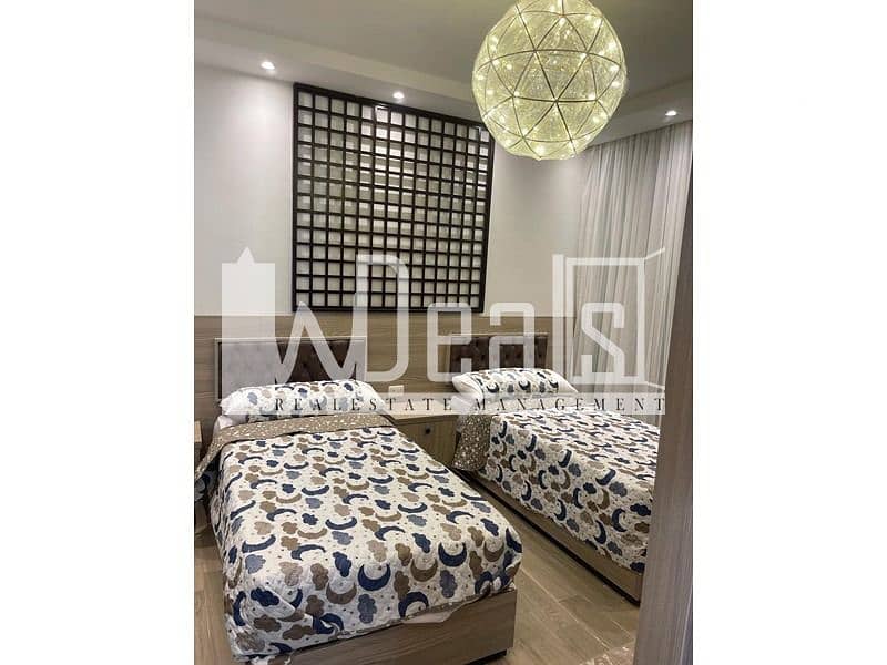 5 WhatsApp Image 2025-11-16 at 16.47. 06 (1). jpeg