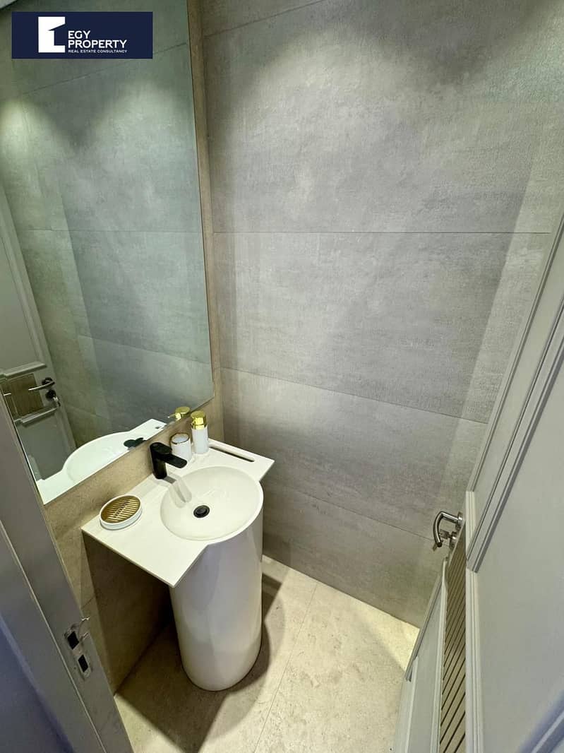 22 _files_WhatsApp Image 2025-11-12 at 2.09. 35 PM. jpeg