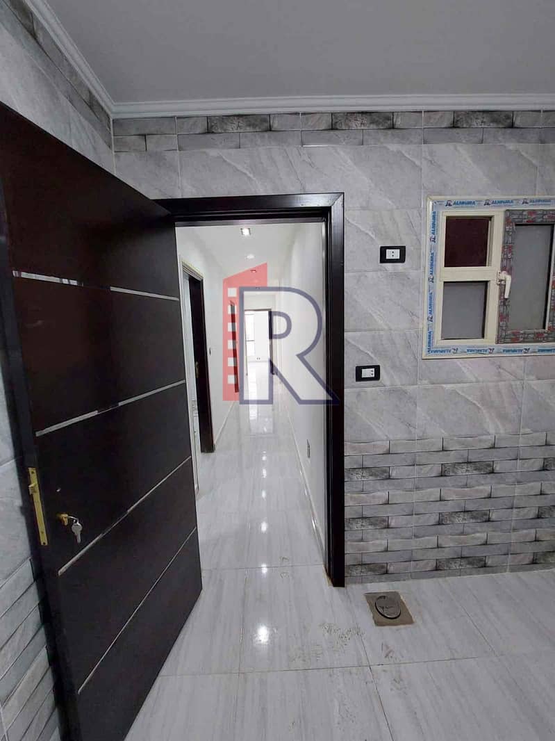 9 2acee479-642f-4334-a372-4237057bcf84. jpg