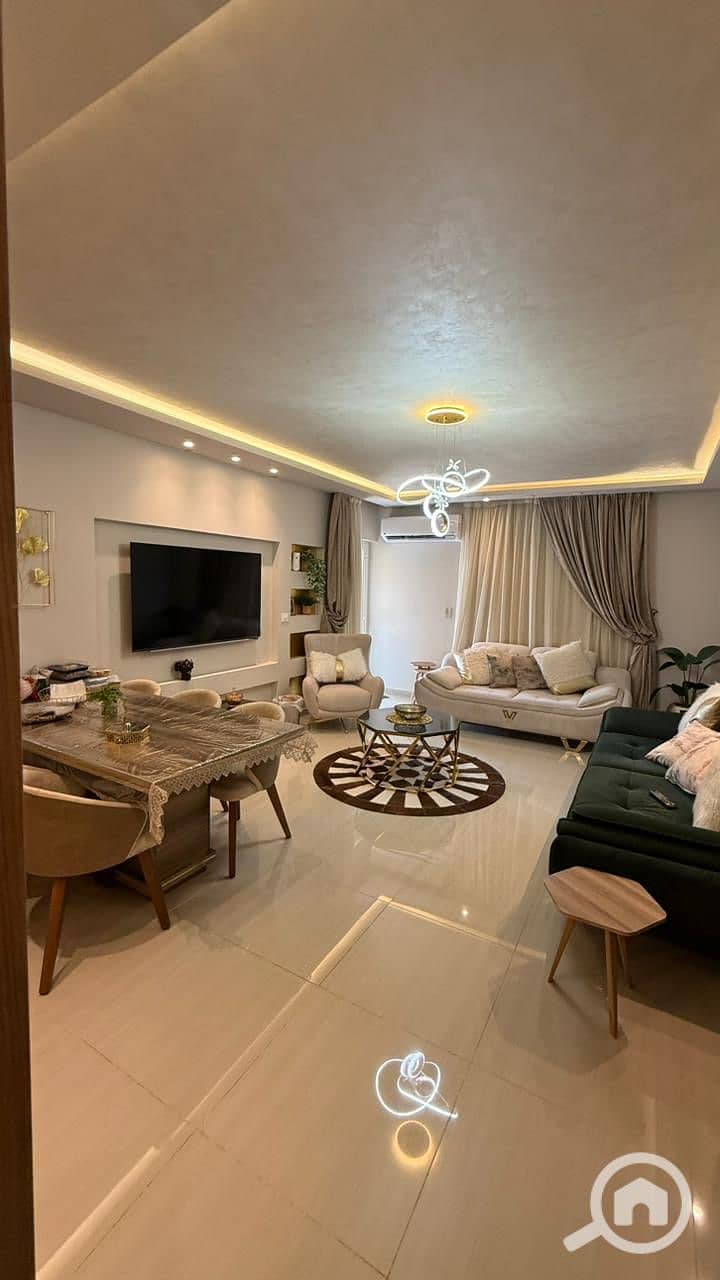 2 eb4d3249-e6f8-4246-911c-764bc07de844. jpeg