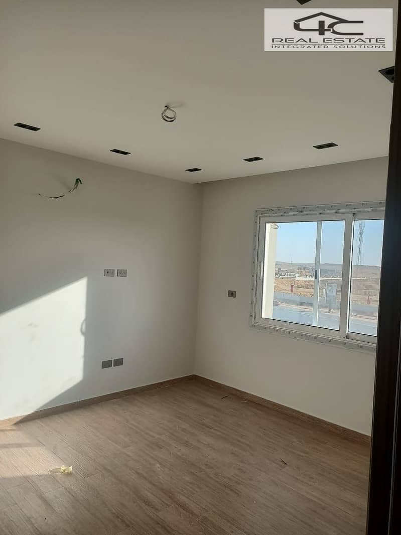 6 WhatsApp Image 2025-11-13 at 3.22. 42 AM. jpeg