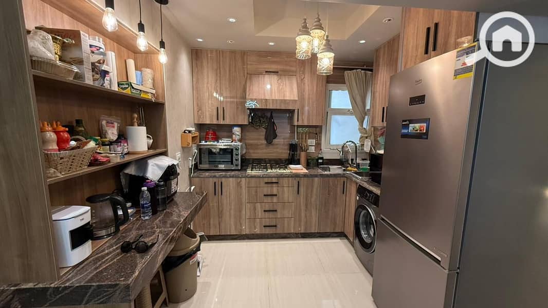 9 8e70e51d-4404-4000-9388-8063193fd020. jpeg