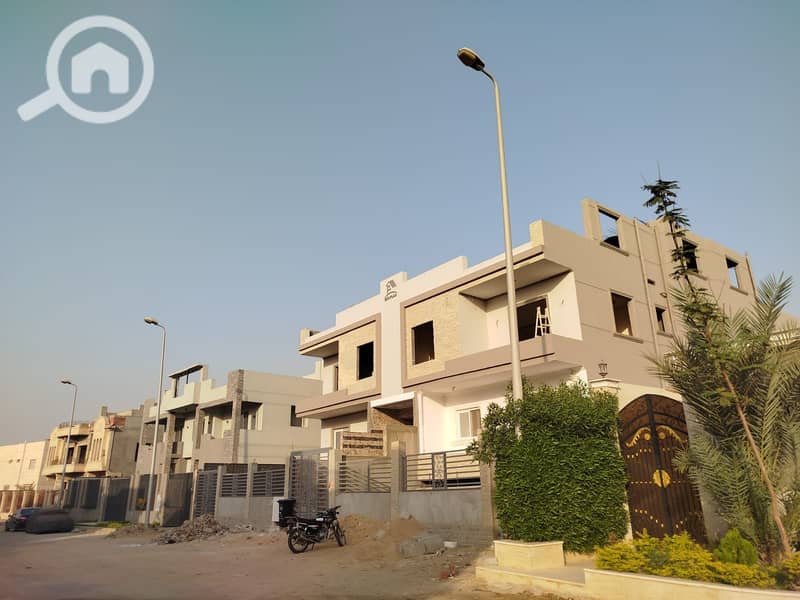 2 8b300f26-1270-4f86-90a3-5a40133907e6. jpg