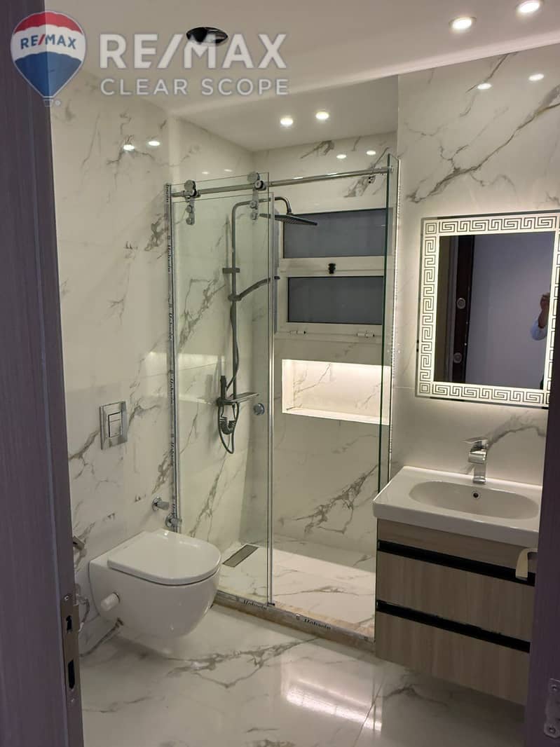 3 7d3f3b6f-ef14-41f1-834b-2d8d58e4bc53. jpg