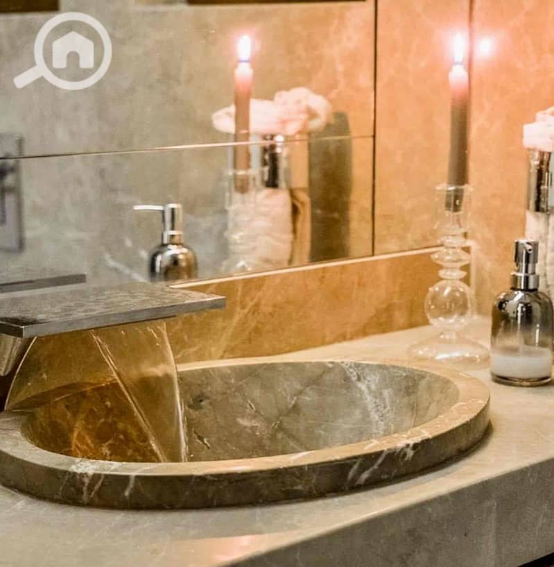 9 20f500b6-e5e9-4c75-a16e-90bac52b52db. jpg