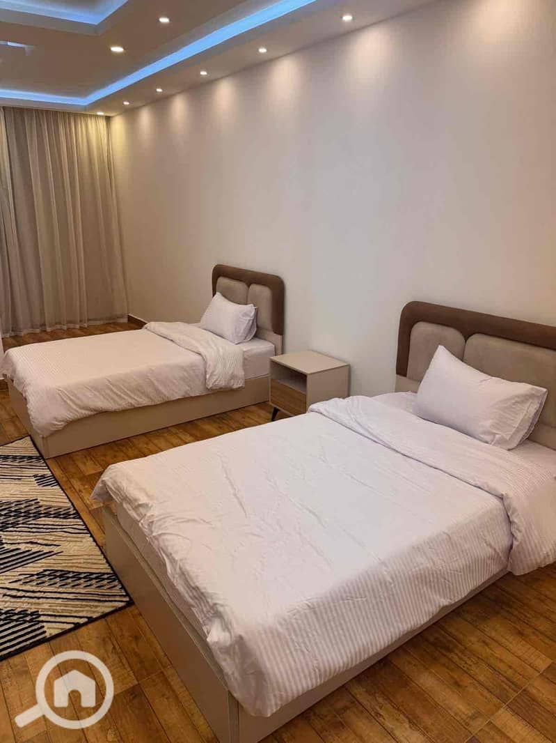 9 0f9a4597-3be5-4de3-9bdf-c6239919e504. jpg