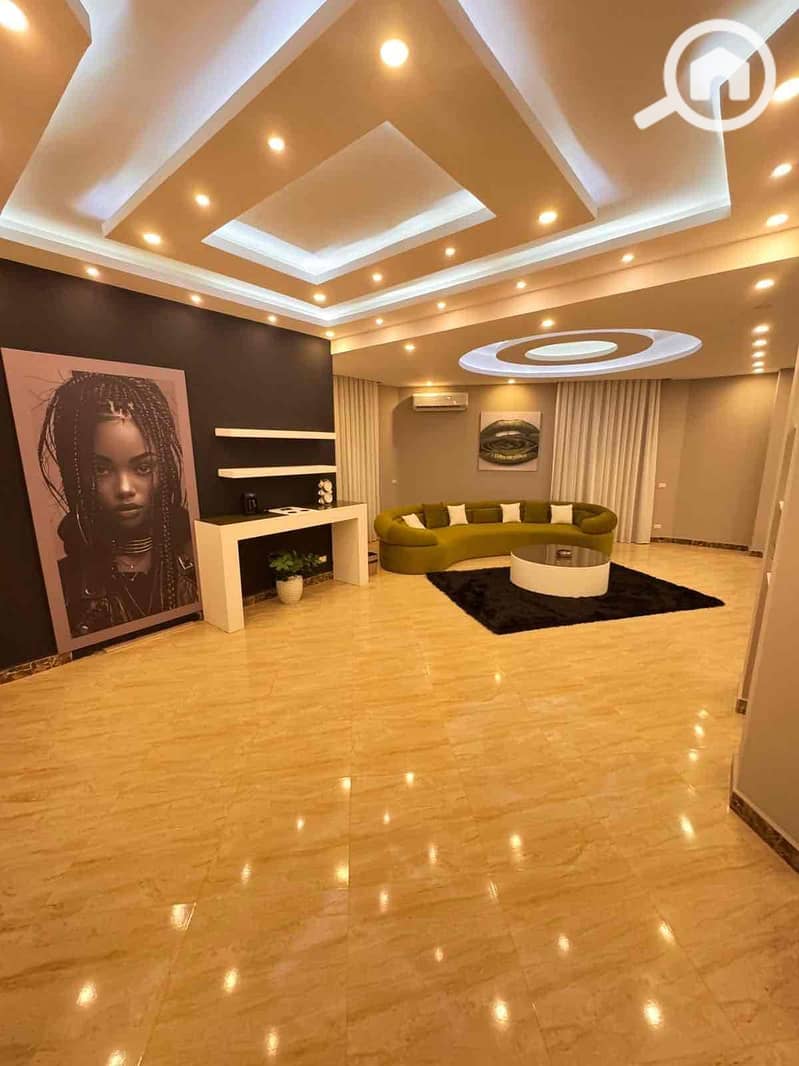 24 6cfcb597-4f80-4a7a-8511-60d28d0832df. jpg