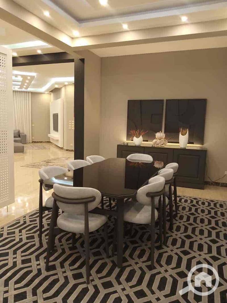 27 d2fbe448-373e-4b06-babd-4f9db88c2138. jpg